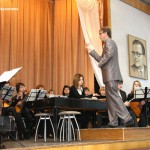 «Не уверен — не аплодируй!» — предупреждают зрителей на входе в зал Курганского колледжа искусств им. Д. Шостаковича