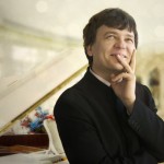 Александр Яковлев. Фото - yakovlev-piano.com