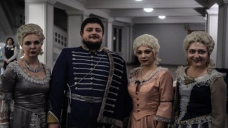 Артисты Новосибирской оперы прочли "Пиковую даму"