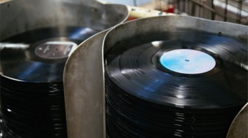 В США зарегистрирован рекордный уровень продаж винила с 1988 года