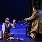 Лепорелло - Петр Мигунов. Дон Жуан - Федор Атаскевич. Фото - Дамир Юсупов/Большой театр