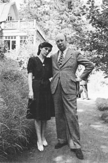 Мира Мендельсон и Сергей Прокофьев. Николина Гора, 1946 год