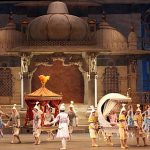 Сцена из спектакля "Баядерка". Фото - Большой театр / Дамир Юсупов