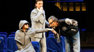 При первом знакомстве с Доном Паскуале Норина скрывает нрав под монашеским одеянием. Фото - Д. Юсупов / Большой театр