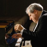 Григорий Соколов выбрал траурный тон концерта. Фото из личного архива Гюляры Садых-заде