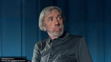 Эдуард Артемьев