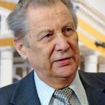 Андрей Эшпай