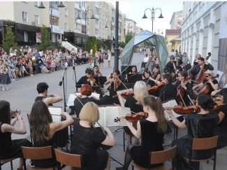 Омский камерный оркестр отмечает 25-летие. Фото: Евгений Кармаев