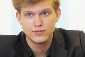 Олег Худяков
