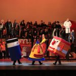 На современную улицу выходит геометрическая мода 1920-х