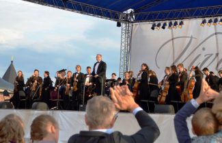 В Тобольском кремле состоялся фестиваль искусств В Тобольском кремле состоялся фестиваль искусств