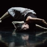 Бывшая артистка Нидерландского театра танца Селия Амад показала собственную работу «Путь паломника». Фото - Стас Левшин