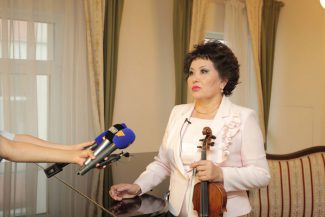 Айман Мусаходжаева Айман Мусаходжаева