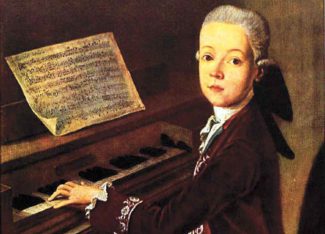 Вольфанг Амадей Моцарт написал Концерт для клавесина в 4 года