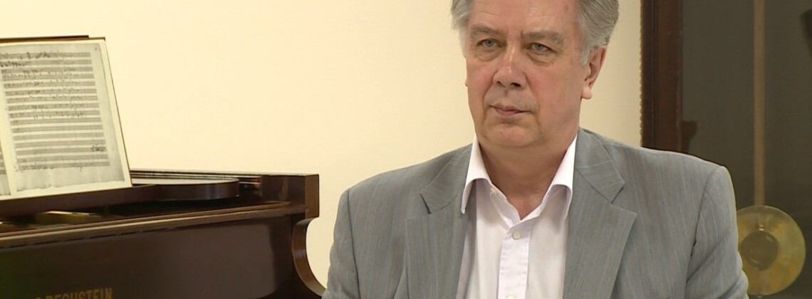 Александр Соколов