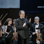 Музыканты Уральского филармонического оркестра примут участие в выборах на гастролях в Германии