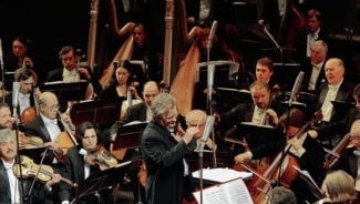 Большой симфонический оркестр отправился в турне по Великобритании
