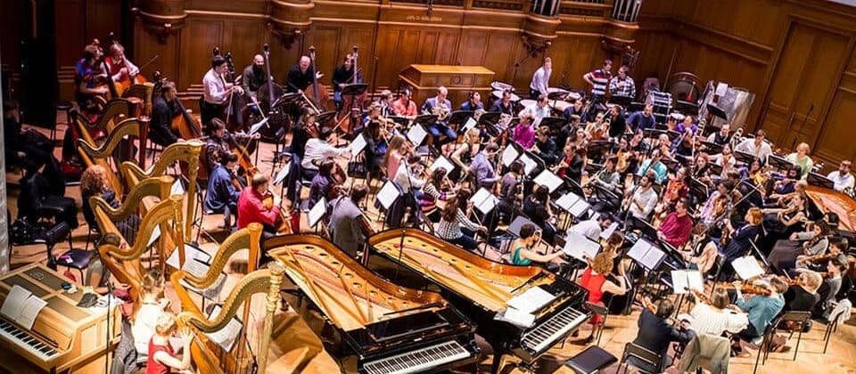 Сцену заняли 112 человек, и каждый – солист. Фото - И. Полярная/Apriori Arts