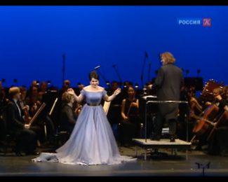 Хибла Герзмава. Дирижер - Феликс Коробов Хибла Герзмава. Дирижер - Феликс Коробов