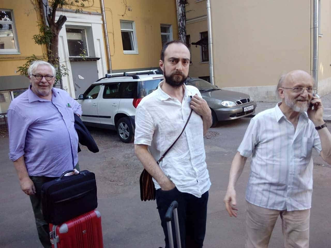Кри Маане, Петр Айду и Алексей Любимов. Любимов, единственный из российских больших пианистов, кто привозит знаменитых, лучших реставраторов к нам из Европы