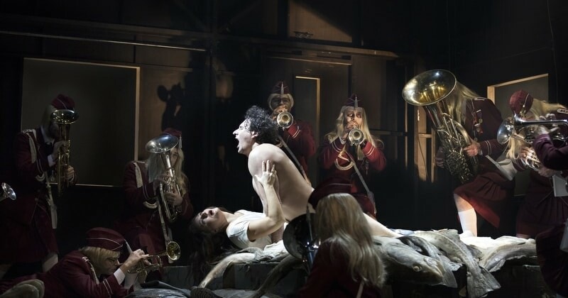 «Леди Макбет Мценского уезда» на сцене Финской оперы