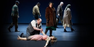 Опера Яначека "Катя Кабанова" в оперном театре Сиэтла. Фото - Philip Newton / seattleopera.org Опера Яначека "Катя Кабанова" в оперном театре Сиэтла. Фото - Philip Newton / seattleopera.org