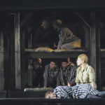 Глаза в глаза героини посмотрят дважды – в лагере и на корабле. Фото - пресс-служба "Новой оперы"