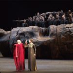 Сцена из оперы Стравинского "Царь Эдип"в постановке Римаса Туманиса. Фото - "Российская газета"