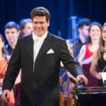 Денис Мацуев выступил с Всероссийским юношеским симфоническим оркестром. Фото - Алексей Молчановский