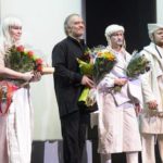 Публика восприняла премьеру авангардной «Саломеи» благосклонно. Слева от Валерия Гергиева - исполнительница партии Саломеи Елена Стихина и постановщик Марат Гацалов