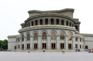 Национальный театр оперы и балета им. Александра Спендиаряна