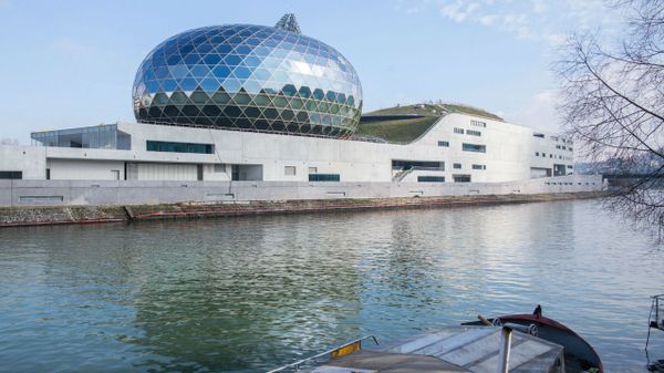 Концертный зал "La Seine Musicale"