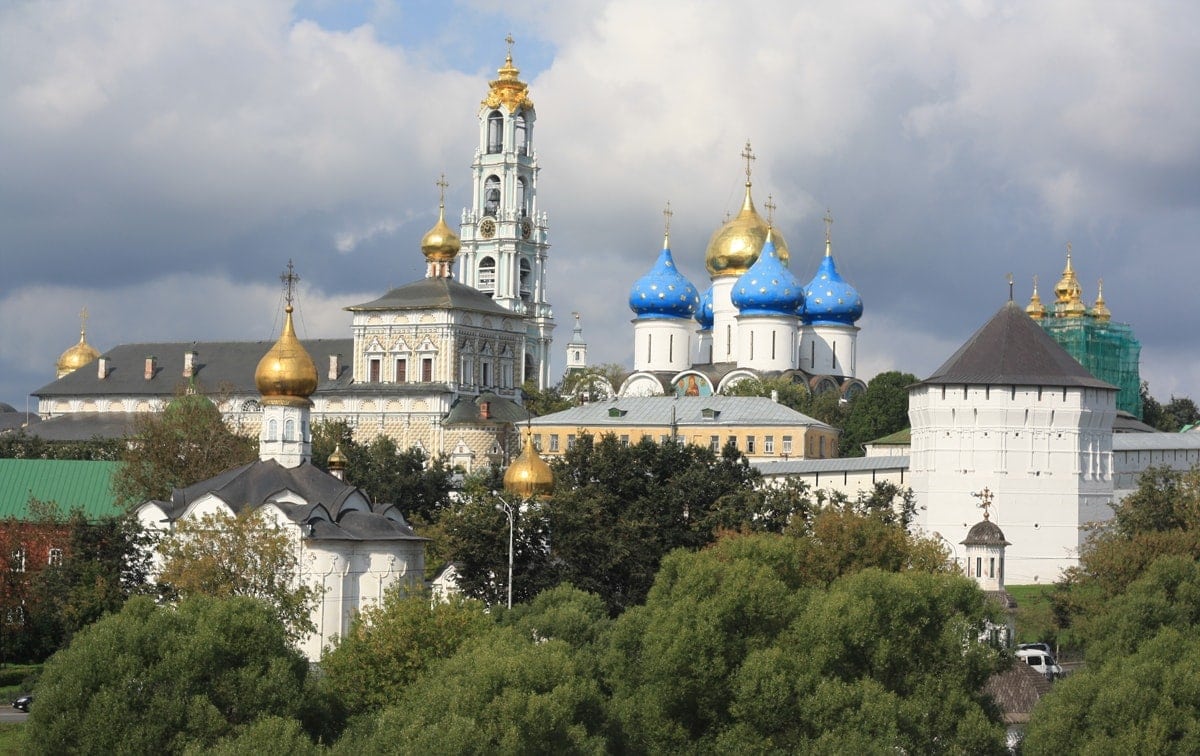 Троицкий монастырь в москве