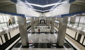 Станция метро "Деловой центр"