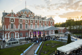 Петровский путевой дворец. Фото - Надя Дьякова Петровский путевой дворец. Фото - Надя Дьякова