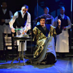 Меньше всего в этом спектакле нравоучительности и "дидактики" самих грехов. Это спектакль о сути жизни. Фото - Ирина Шымчак/ РГ