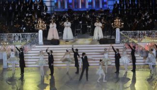 В Петербурге состоялся грандиозный концерт "Классика на Дворцовой". Фото - Антон Ваганов