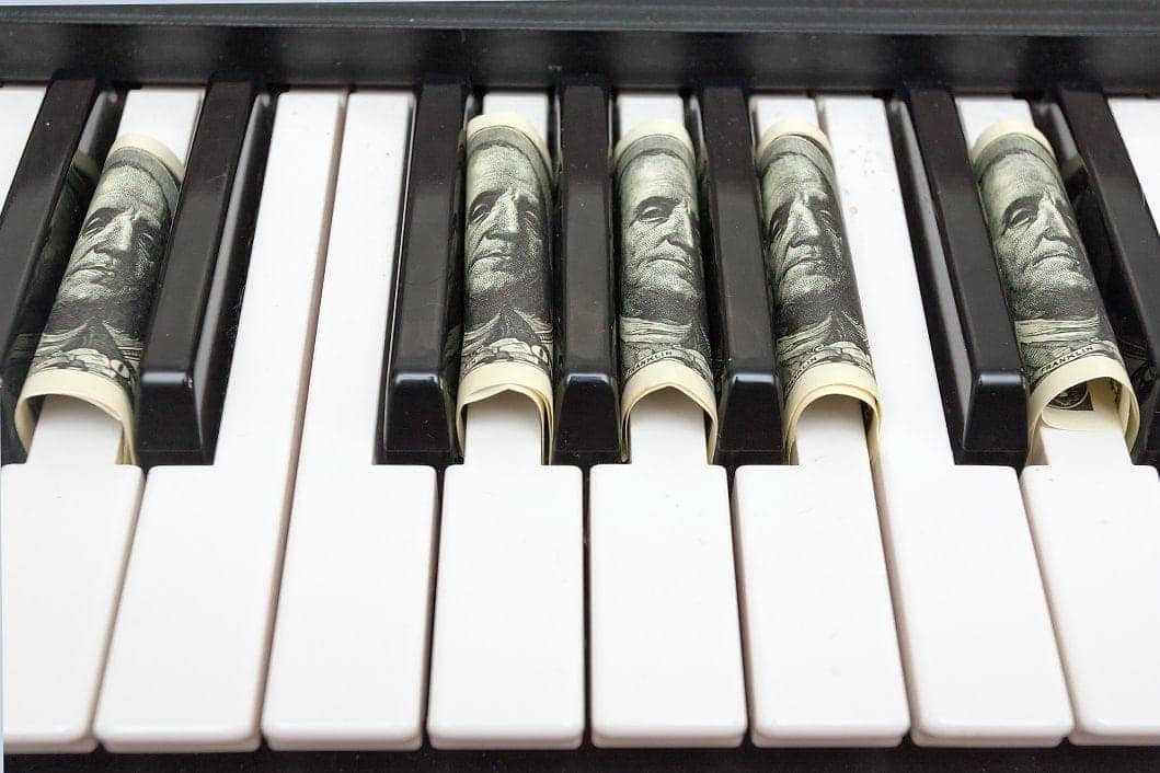 Музыка и деньги