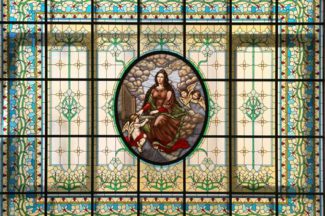  Восстановленный витраж «Святая Цецилия» с изображением покровительницы музыки