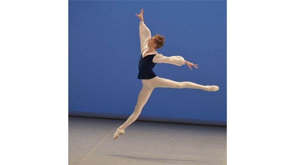 Балет соревнования. Ирина колпакова артистка балета. Татьяна лубская балерина. Времена года. Ирек мухамедов балет.