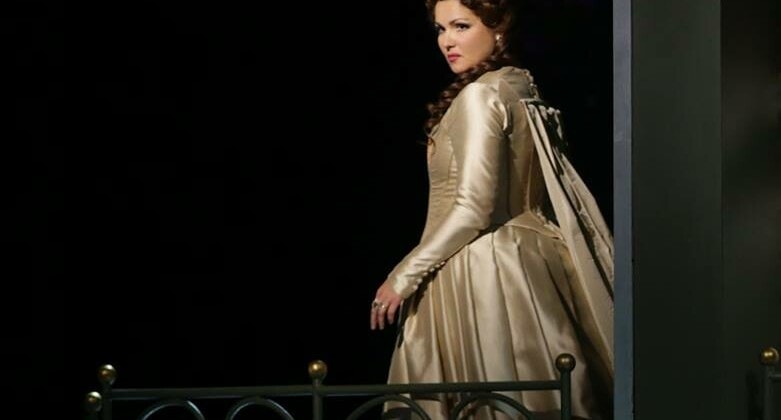 Анна Нетребко в опере «Адриана Лекуврер». Фото - Наташа Разина/ Мариинский театр