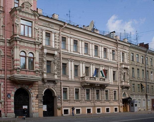 Дом М. П. Беляева в Санкт-Петербурге. В наше время в нем располагается не музей русской музыки, как можно было бы надеяться, а Генеральное консульство Венгрии. Видимо, в память о любви членов Беляевского кружка к творчеству Ференца Листа Дом М. П. Беляева в Санкт-Петербурге. В наше время в нем располагается не музей русской музыки, как можно было бы надеяться, а Генеральное консульство Венгрии. Видимо, в память о любви членов Беляевского кружка к творчеству Ференца Листа