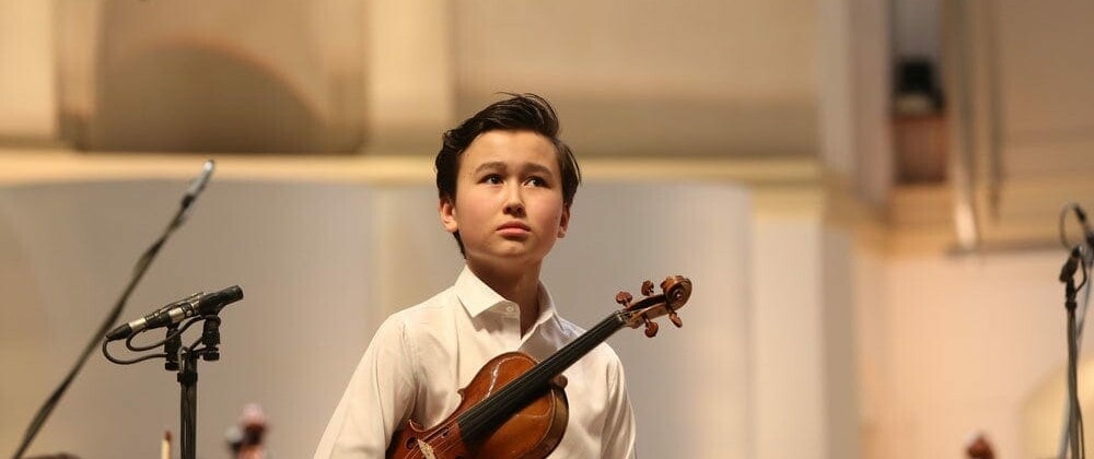 Даниэль Лозакович: Когда я первый раз в жизни увидел скрипку, то сразу в нее влюбился. Фото - Verbier Festival