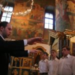 С 2005 года художественным руководителем хора Сретенского монастыря является Никон Жила. Фото - Юлия Майорова