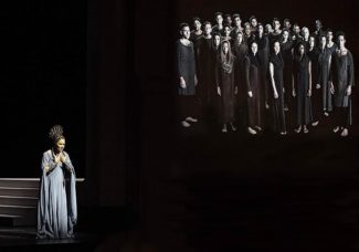 Анна Нетребко в роли Аиды. Фото - Monika Rittershaus/ Salzburger Festspiele Анна Нетребко в роли Аиды. Фото - Monika Rittershaus/ Salzburger Festspiele