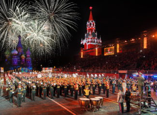 В Москве идет подготовка к военно-музыкальному фестивалю "Спасская башня"