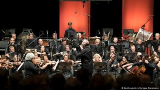 Оркестр Мариинского театра на открытии Бетховенского фестиваля в Бонне. Фото - Barbara Frommann