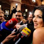 Анна Нетребко