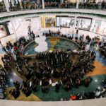 Сотни тюменцев пришли послушать классическую музыку в «Сити Молл»