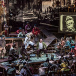 Мир, окружающий Воццека (Маттиас Герне – в центре), подобен его внутреннему миру Мир, окружающий Воццека (Маттиас Герне – в центре), подобен его внутреннему миру. Фото - Ruth Walz